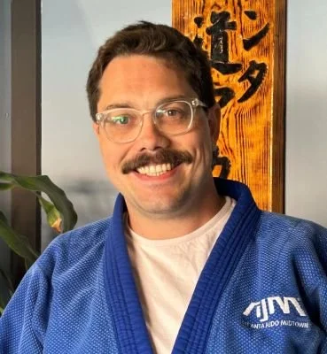 Simon Stevant — Shodan (1st degree black belt) in Judo, Assistant in Brazilian Jiu-Jitsu