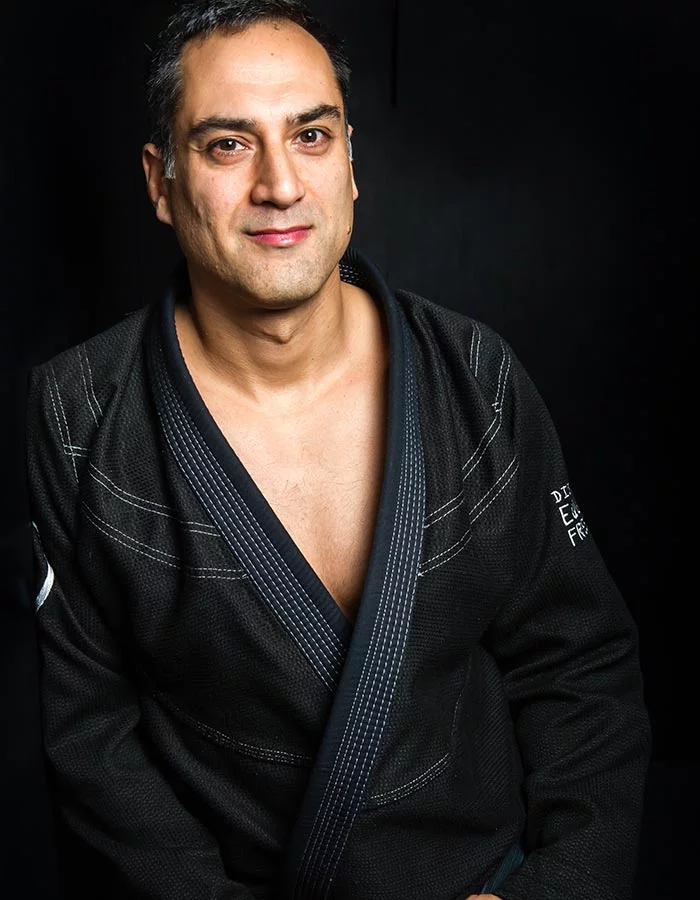 Roy Dean — 3rd degree black belt in Brazilian Jiu Jitsu, Assistant in Brazilian Jiu-Jitsu