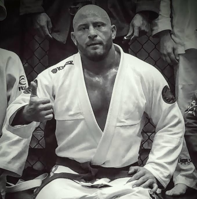 Carlos Catania — 4th Degree Black Belt (IBJJF-certified), Head Instructor in Brazilian Jiu-Jitsu